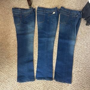 3 pairs of vineyard vines blue jeans